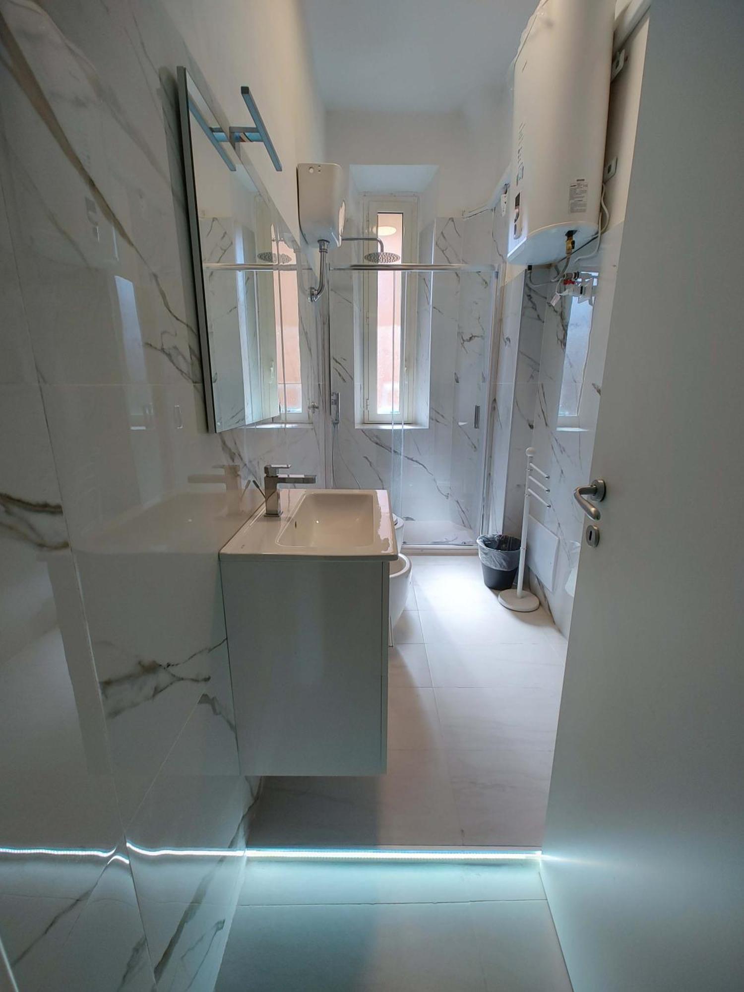 Vivirome - 2 Bedrooms Apartment - San Giovanni Экстерьер фото